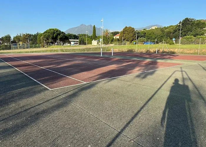 Maisonnette Prive Bord De *