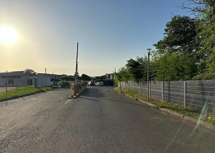 Maisonnette Prive Bord De 波吉奥· 梅扎纳